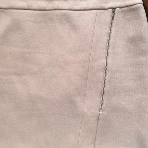 White House Black Market Soft Pink Asymmetrical Zip Mini Skirt Plus Size 16 - Picture 5 of 10